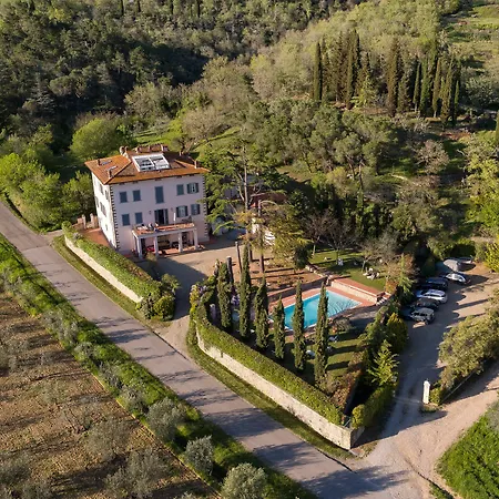 La Grotta 4*