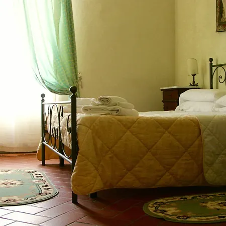 La Grotta Apartahotel